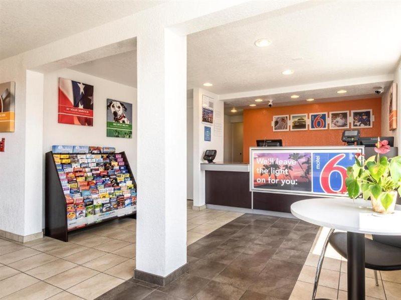 Motel 6-Anaheim, Ca - Fullerton East Εξωτερικό φωτογραφία