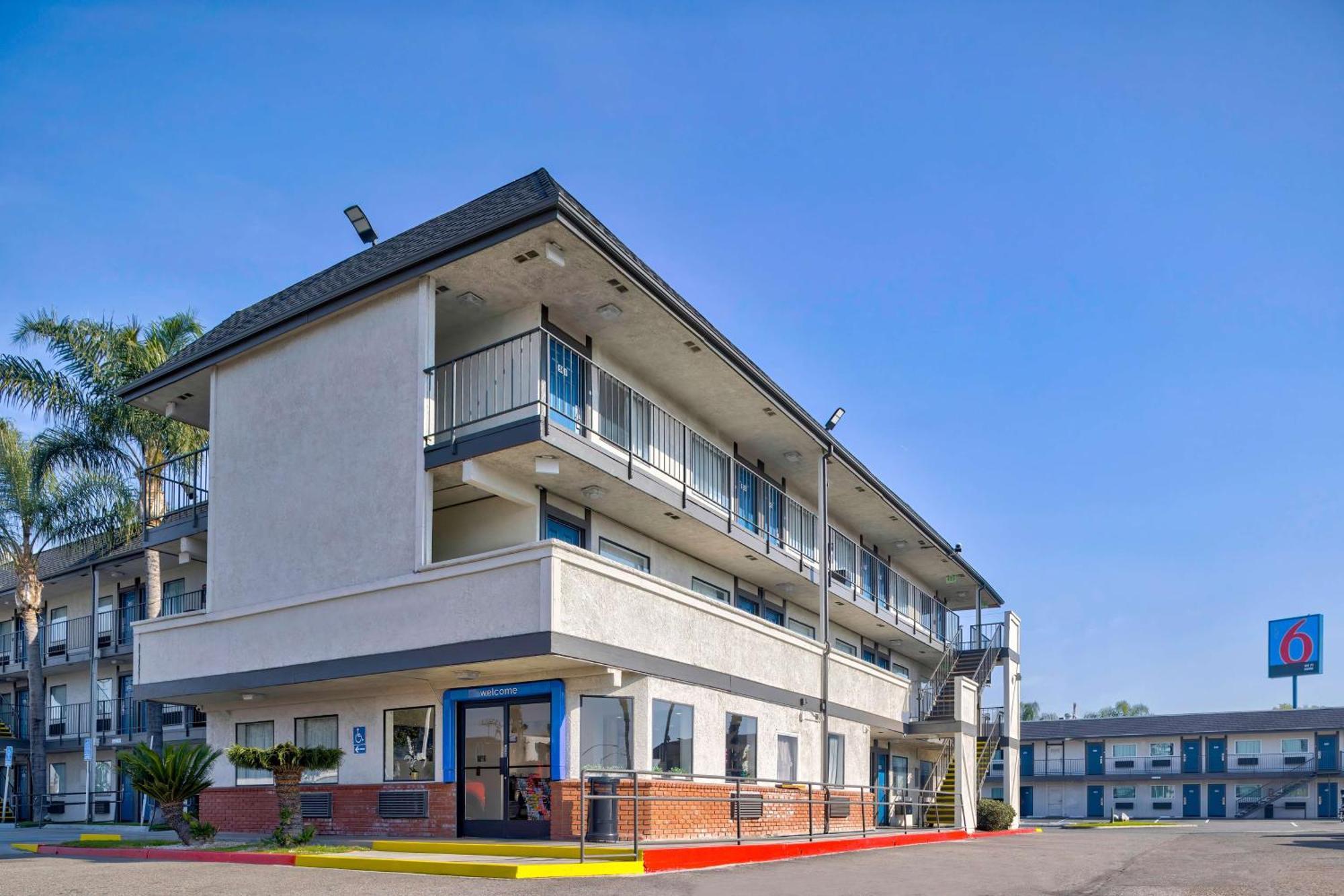 Motel 6-Anaheim, Ca - Fullerton East Εξωτερικό φωτογραφία