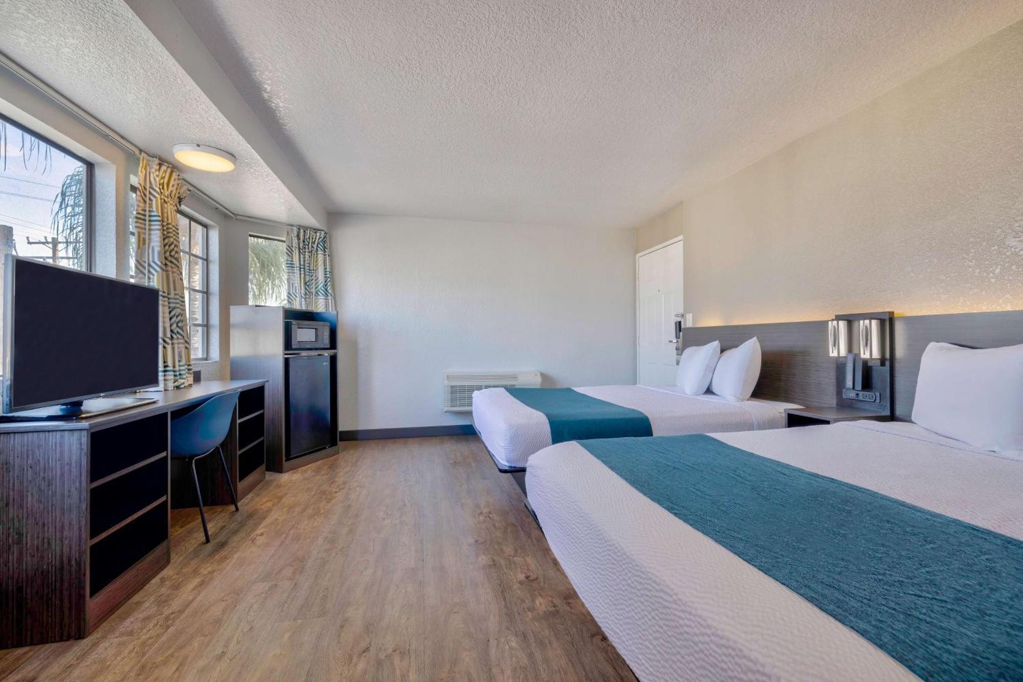 Motel 6-Anaheim, Ca - Fullerton East Εξωτερικό φωτογραφία