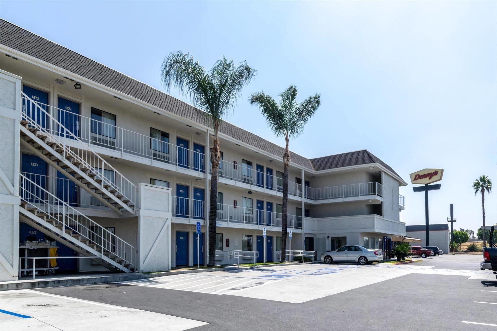 Motel 6-Anaheim, Ca - Fullerton East Εξωτερικό φωτογραφία