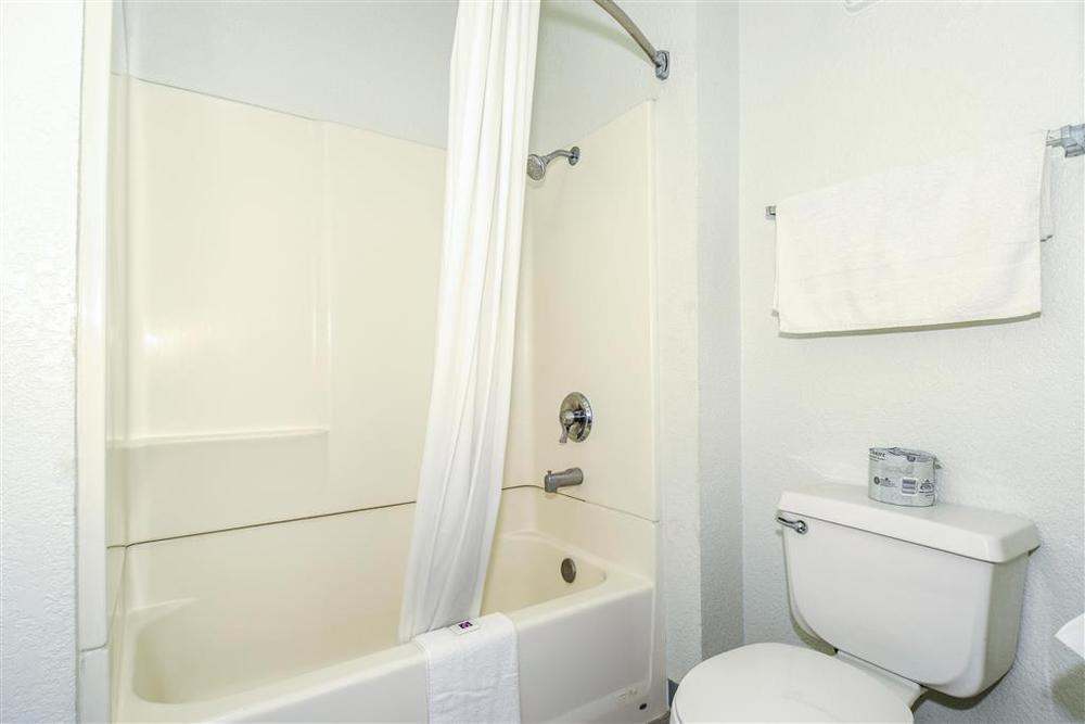 Motel 6-Anaheim, Ca - Fullerton East Δωμάτιο φωτογραφία
